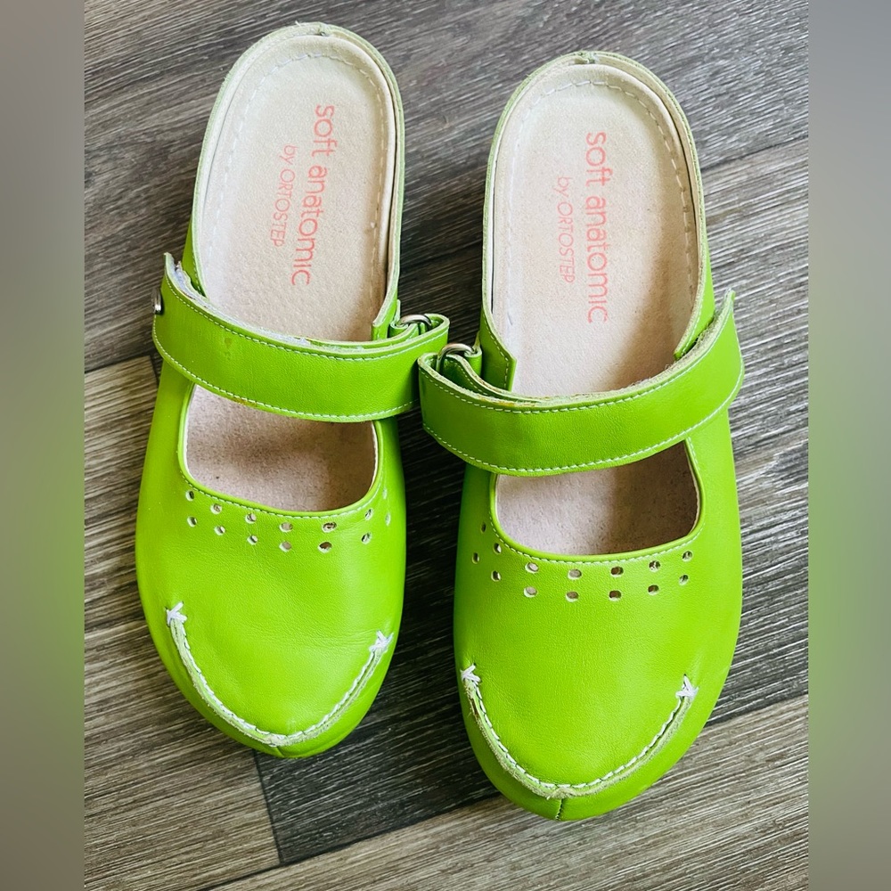 Ortostep lime green genuine leather work shoes.